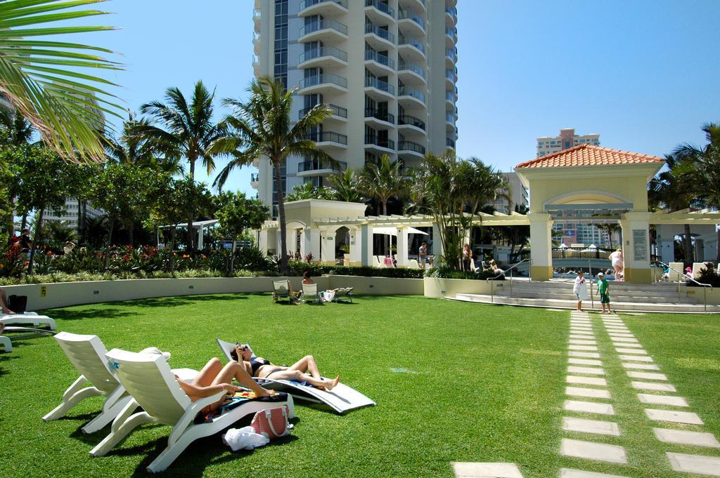 Chevron Renaissance - Hr Surfers Paradise ゴールドコースト エクステリア 写真